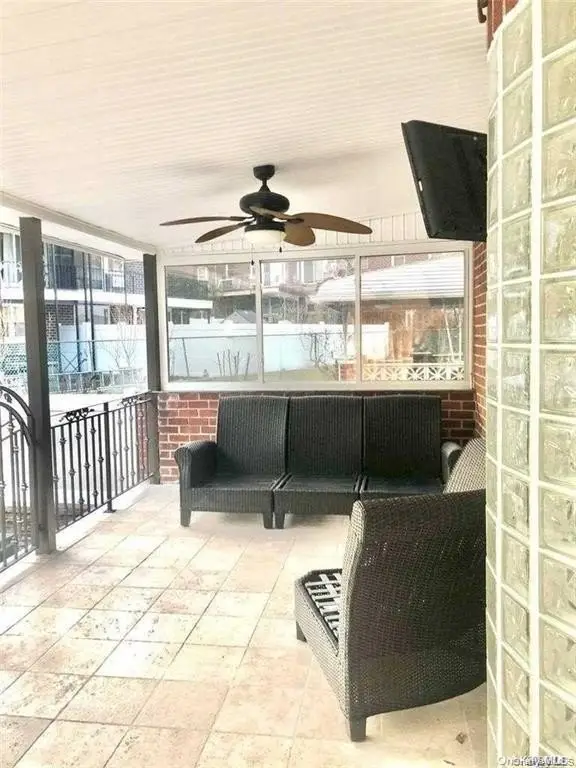 Picture 19