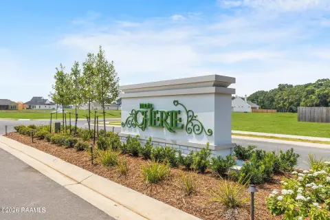 Residential Land in Youngsville, LA