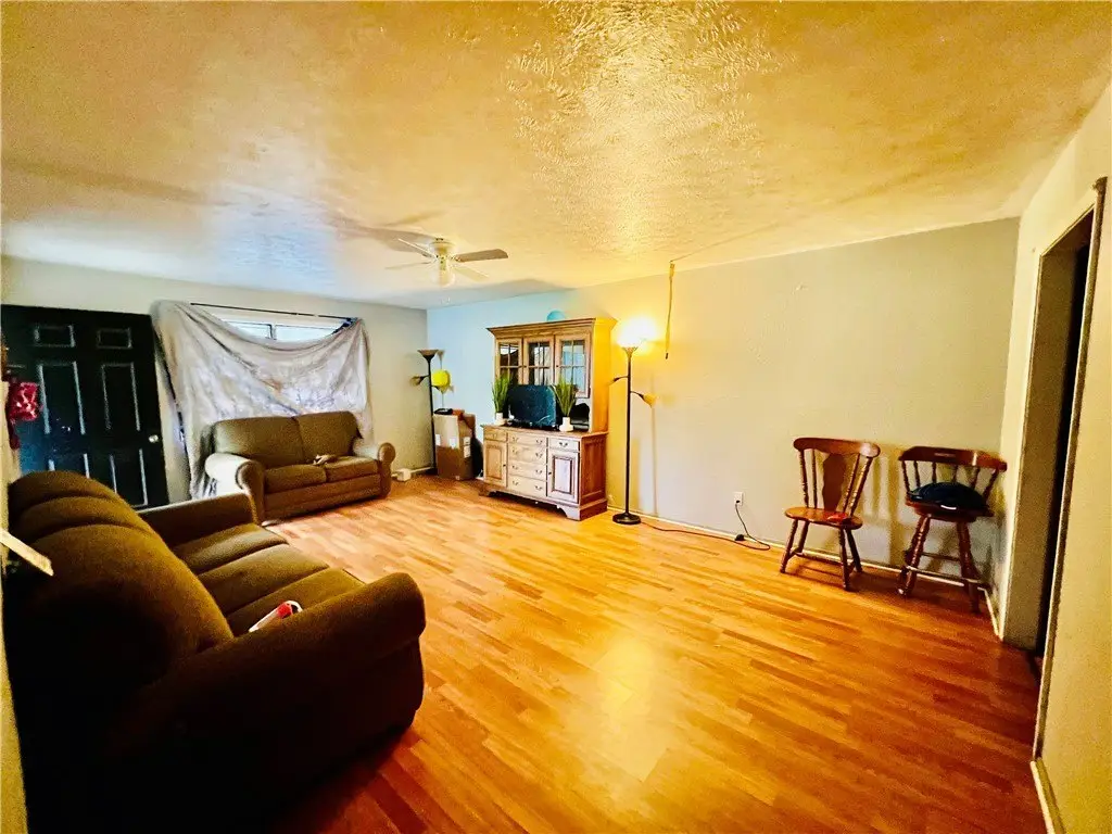 Picture 8