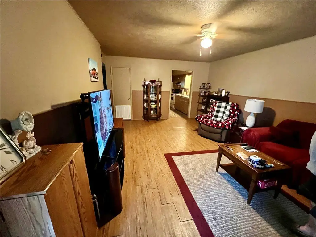 Picture 16