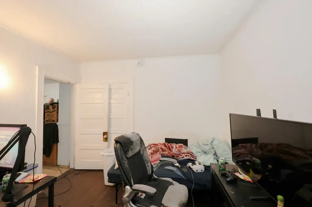 Picture 8