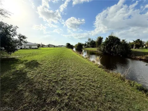 Deed-Restricted Residential Homesite Lot