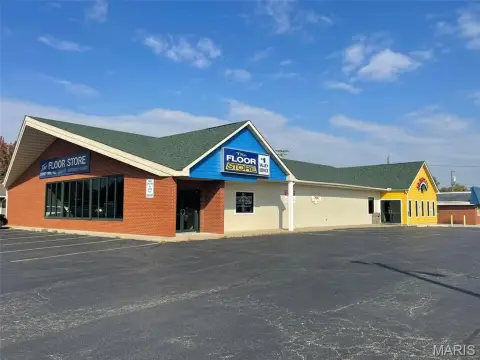 Bethalto Commercial Space For Sale