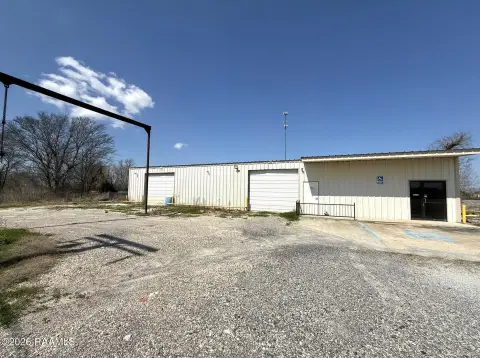 Opelousas Commercial Shop Space