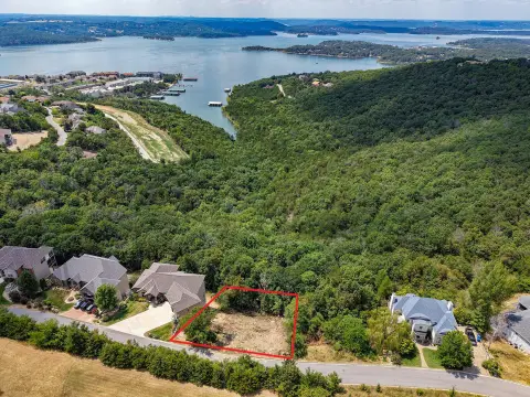 Hollister Land with Lake Views