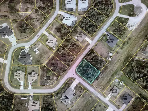 Residential Lot in North Port