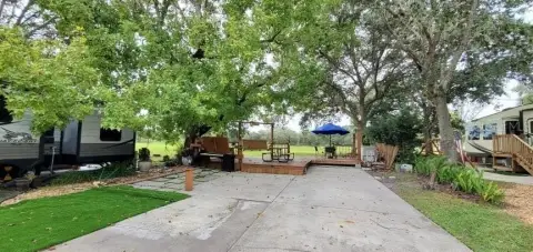 Luxury RV Lot in Florida