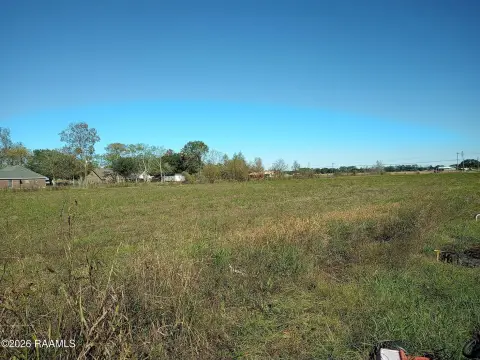 Versatile Land in Breaux Bridge