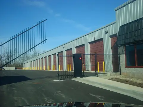 Nicholasville Garage-o-minium Storage Warehouse