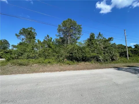 Lehigh Acres Corner Lot