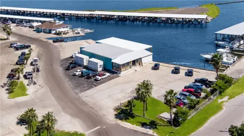 Waterfront Restaurant Opportunity