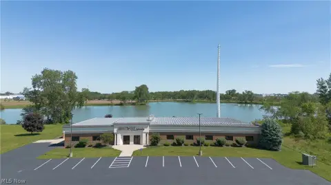 Flex Space with Warehouse Area