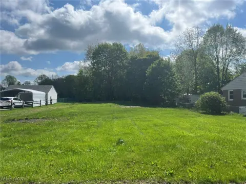 Akron Land in Established Community