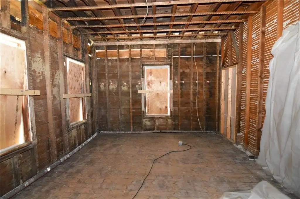 Picture 16