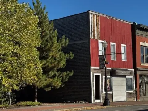 Skowhegan Commercial Building with Apartment