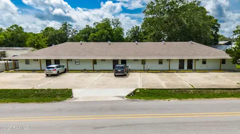 12-Unit Apartment Building