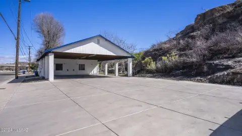 Nogales Commercial Space For Sale