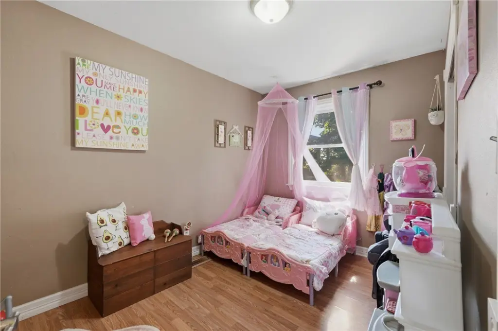 Picture 12