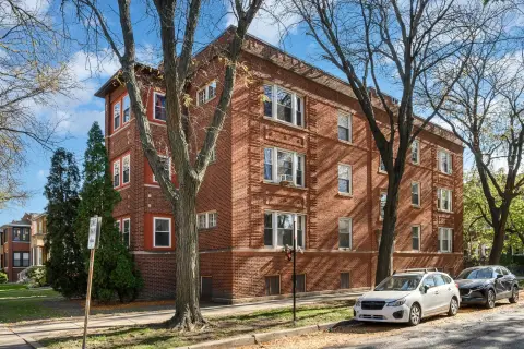 Portage Park 6-Unit Building