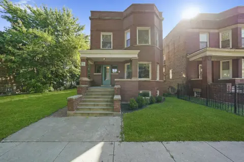 Chicago Brick 2-Flat with Coach House