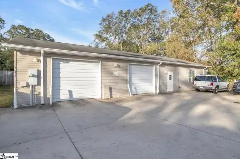 Mixed-Use Commercial Property on White Horse