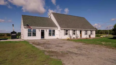 Maine Farm with Modern Facilities