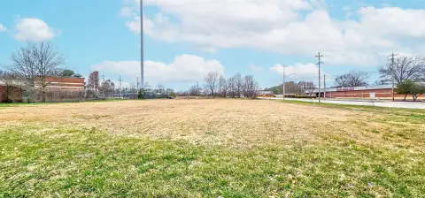 Commercial Lot in Cordova Location