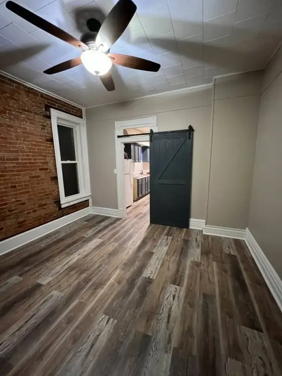Picture 19