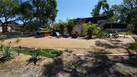 Landscaped RV Lot in Bradenton