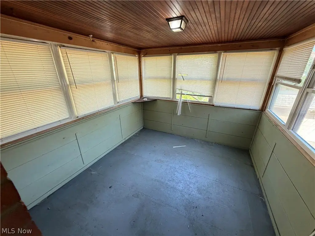 Picture 19