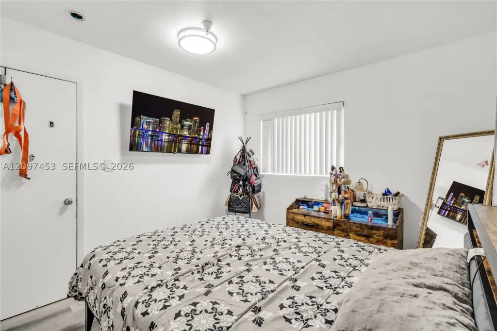 Picture 8
