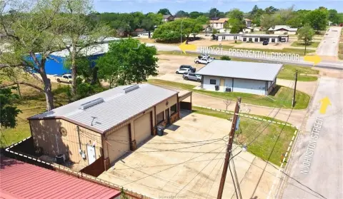 Picture of Flex space at 405 N Johnston Street, Caldwell, TX