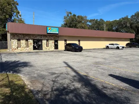 Freestanding Retail Building in Orlando