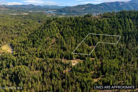 Picture of Residential land & home lots at Cedar Acres lot 2, Priest River, ID