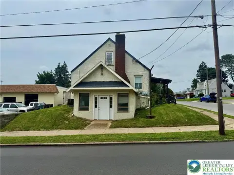 Versatile Commercial Space in Bethlehem