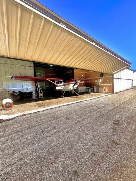 Insulated T-Hangar with Airstrip Access