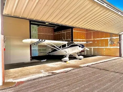 Insulated T-Hangar with Airstrip Access
