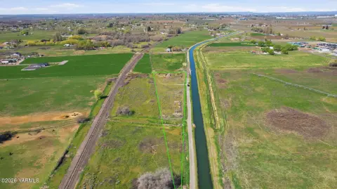 Prosser, WA 1.48 Acre Land