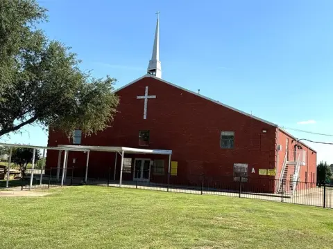 Former School Buildings in Rowlett