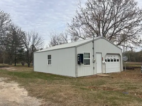 Grayville Commercial Buildings and Equipment