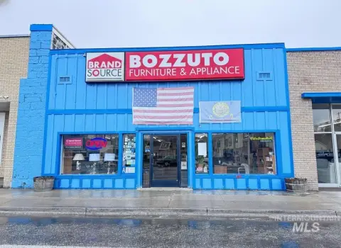 Multi-Building Retail Property