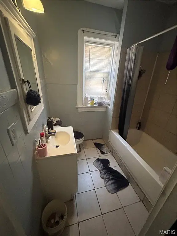 Picture 19