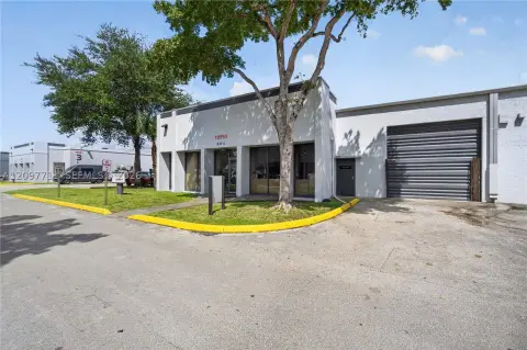 Flex Industrial Space with Showroom
