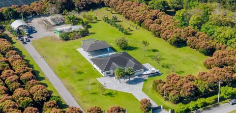 Mango Grove Farm with Residence