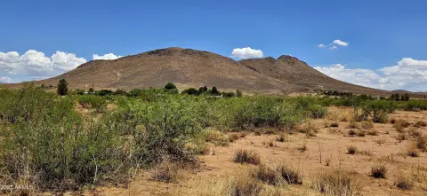 10-Acre Parcel with Mountain Views