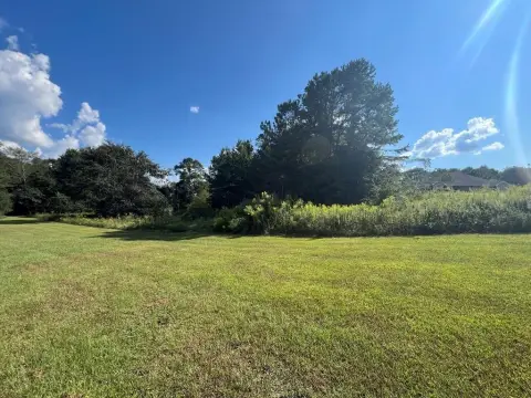 Residential Land in Quiet Cul-de-Sac