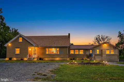 Renovated Cape Cod Triplex