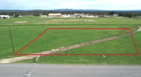 Level Lot in Flying L