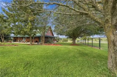 Farm Property with Kennel Facilities