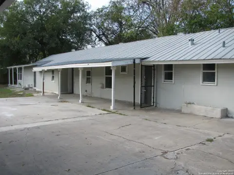 San Antonio Fourplex Renovation Opportunity